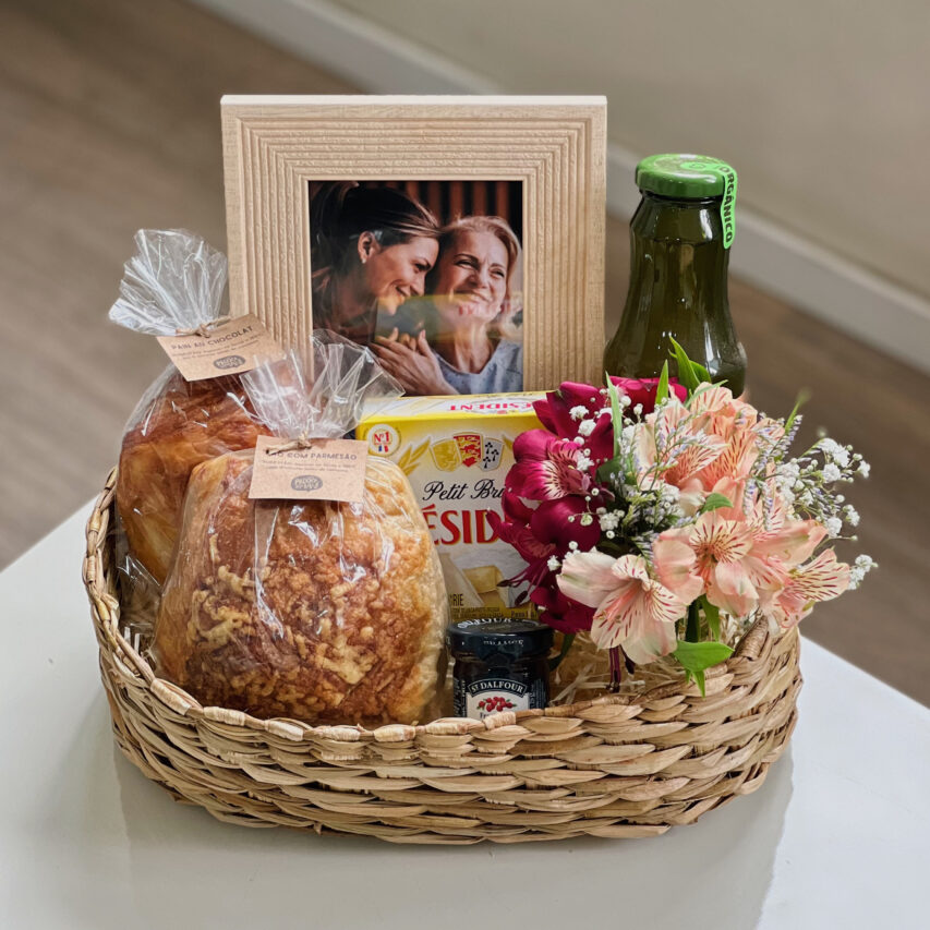 Cesta Café da Manhã com Foto Dia das Mães