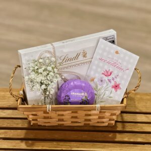 Cesta com Lindt e Sabonete Dia da Secretária