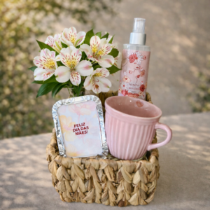 Cesta Dia das Mães com Flores, Caneca e Brownie