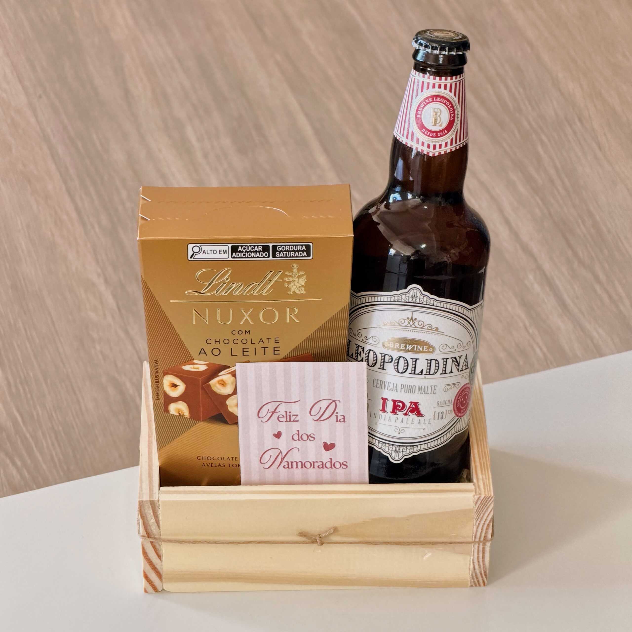 Cesta Dia dos Namorados com Cerveja e Chocolate