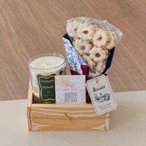 Cesta Dia dos Avós com Buquê de Biscoitos e Vela