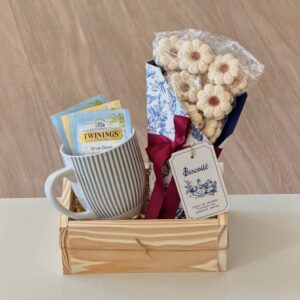 Cesta de Chá com Biscoitos Dia dos Avós